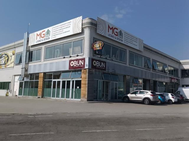 Locale Commerciale in affitto a Piemonte, Cuneo