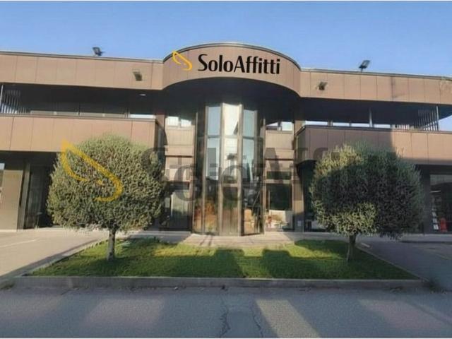 Locale Commerciale in affitto a Roma Capitale, Lazio