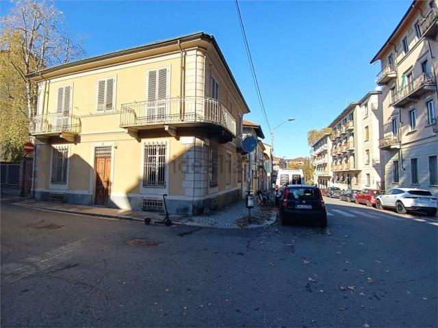 Locale Commerciale in affitto a Circoscrizione 7, Piemonte