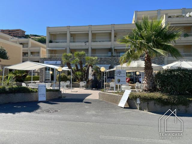 Locale Commerciale in affitto a Cavi, Santo Stefano Al Mare