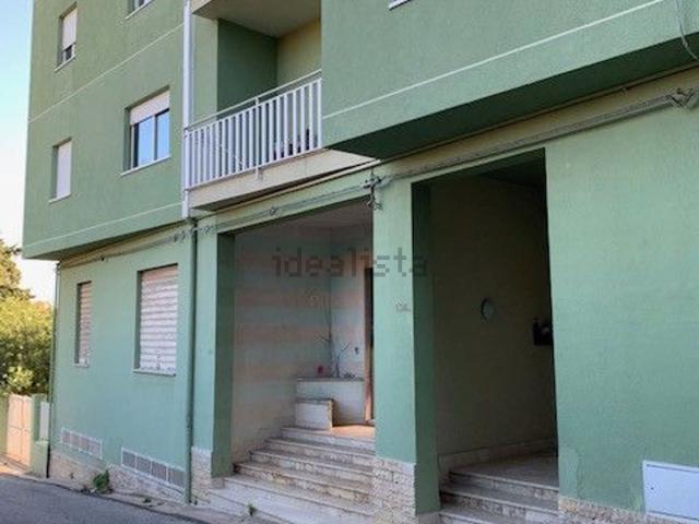 Locale Commerciale in affitto a Alcamo, Sicilia
