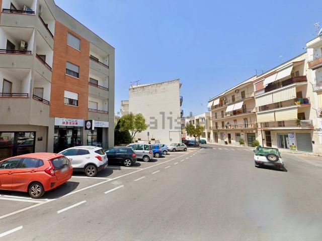 Locale Commerciale in affitto a Villa Longo, Matera