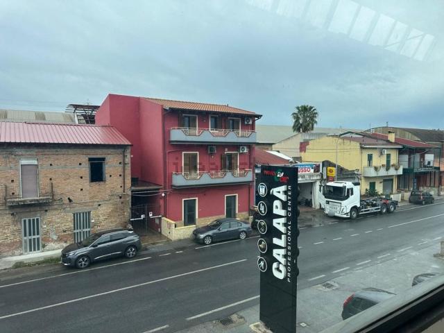Locale Commerciale in affitto a Pace Del Mela, Sicilia