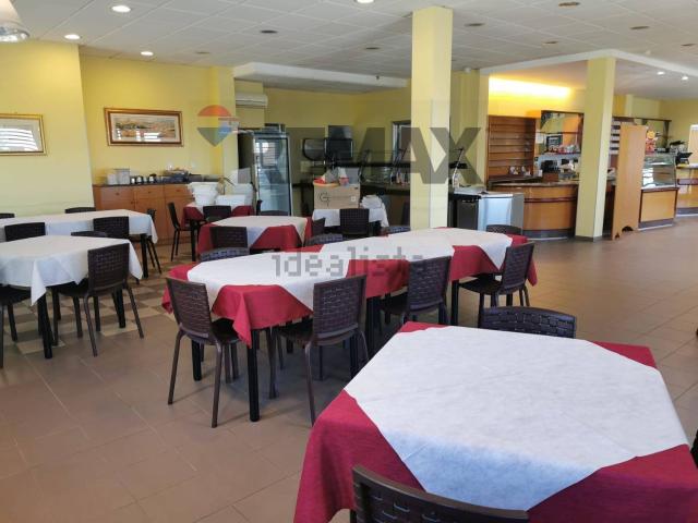 Locale Commerciale in affitto a Ragusa, Sicilia