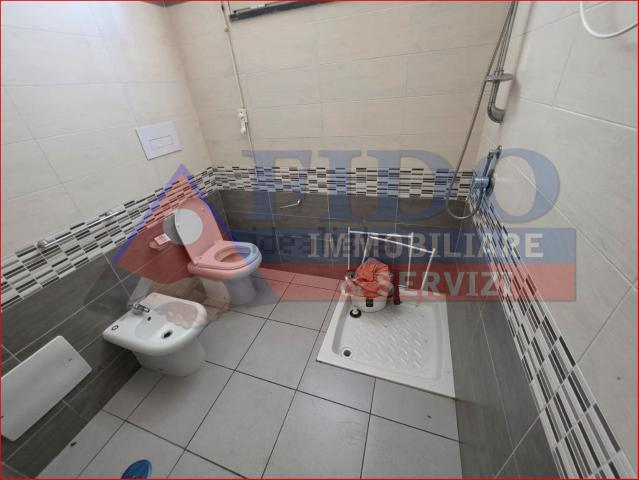 Locale Commerciale in affitto a Borgo Casamale, Somma Vesuviana