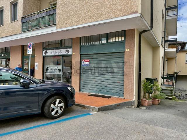 Locale Commerciale in affitto a Sant'Agata, Piemonte