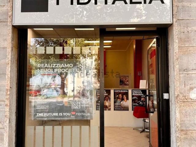 Locale Commerciale in affitto a Cuneo Centro, Piemonte