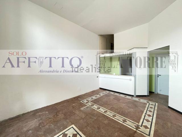 Locale Commerciale in affitto a Alessandria