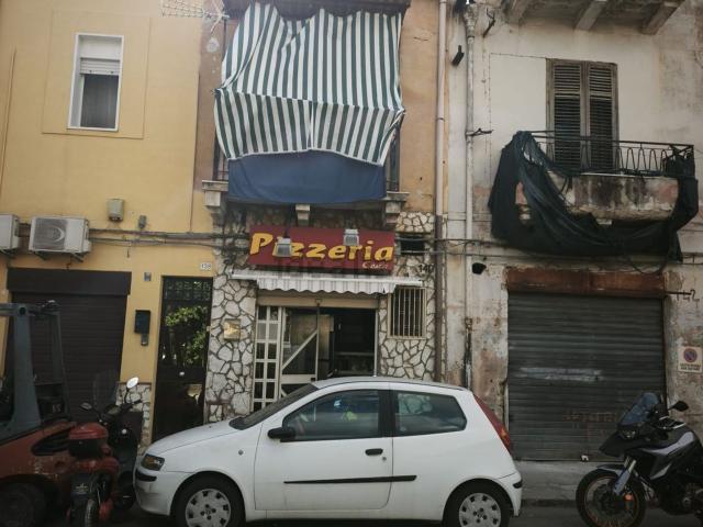 Locale Commerciale in affitto a II Circoscrizione, Palermo
