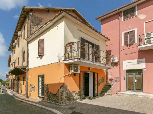Locale Commerciale in affitto a Roma Capitale, Lazio