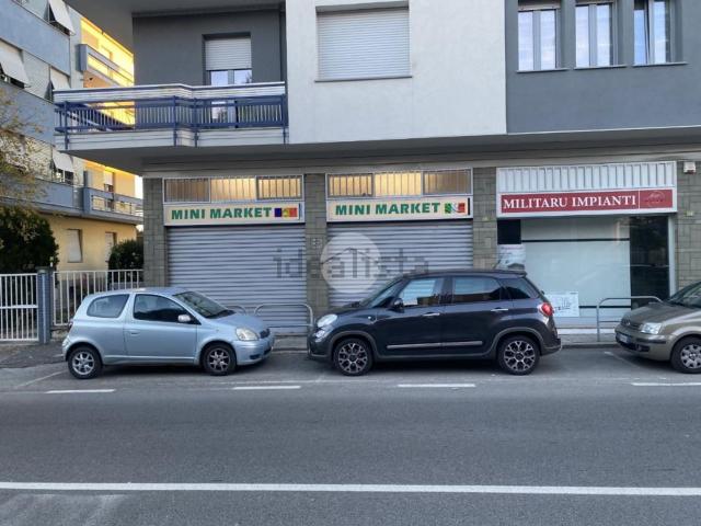 Locale Commerciale in affitto a Piemonte, Torino