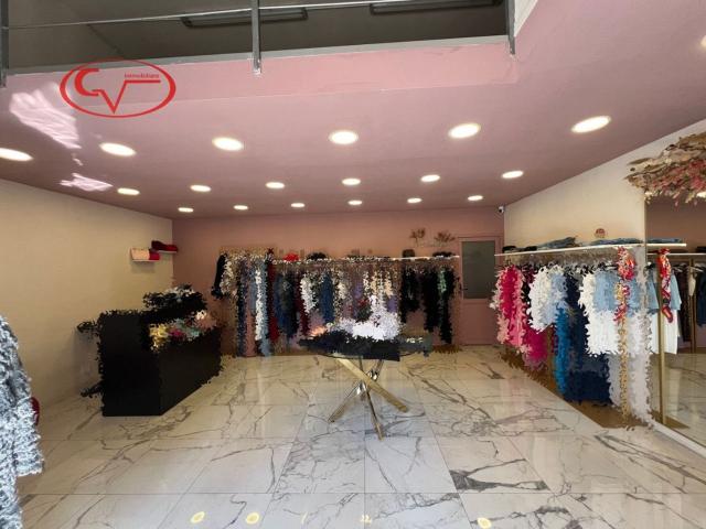 Locale Commerciale in affitto a Giglio, Montevarchi