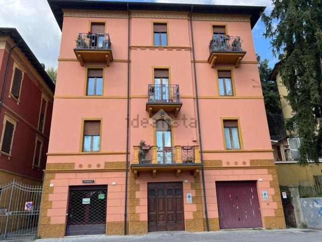 Locale Commerciale in affitto a Sant'Erminio, Cenerente