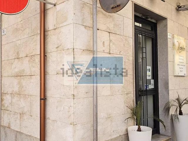 Locale Commerciale in affitto a Avola, Sicilia