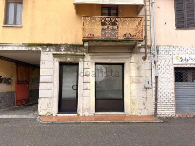 Locale Commerciale in affitto a Piemonte, Torino