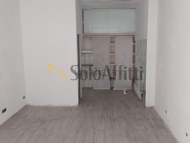 Locale Commerciale in affitto a Unione dei comuni del Distretto Ceramico, Sassuolo