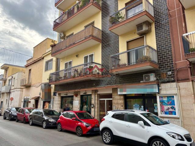 Locale Commerciale in affitto a Valenzano San Lorenzo, Puglia