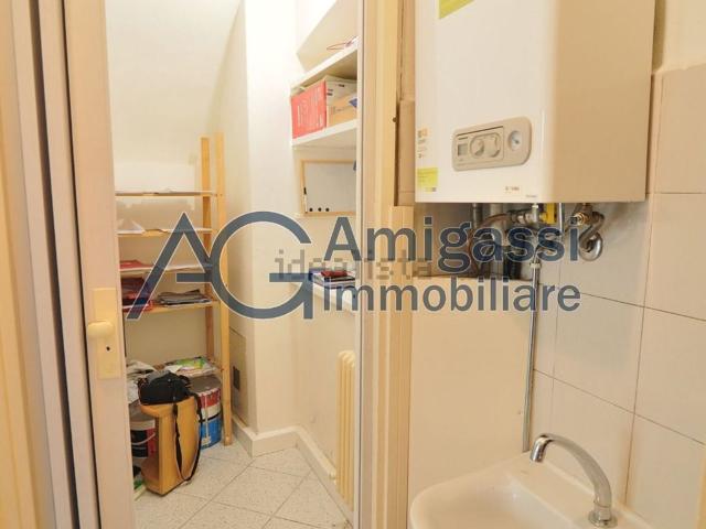 Locale Commerciale in affitto a Borgo Palazzo, Bergamo