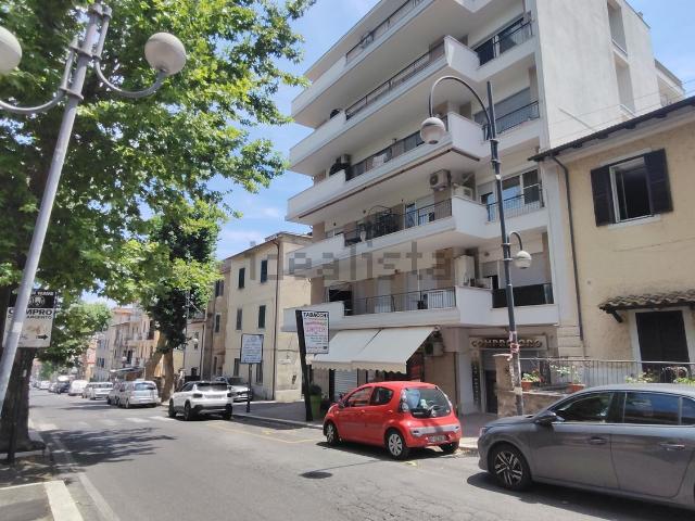 Locale Commerciale in affitto a Roma Capitale, Lazio