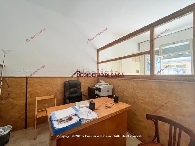 Locale Commerciale in affitto a Casteldaccia, Sicilia