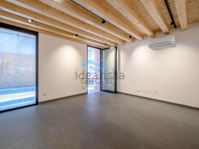 Locale Commerciale in affitto a San Zeno, Treviso