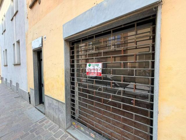 Locale Commerciale in affitto a Piemonte, Cuneo