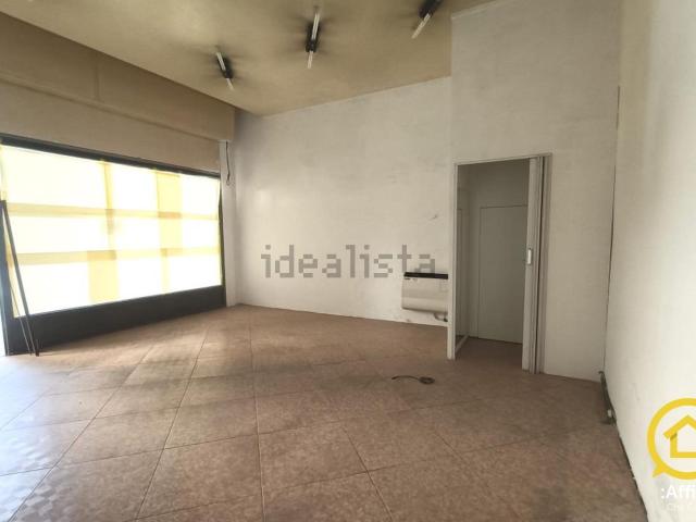Locale Commerciale in affitto a Unione dei comuni Valle del Savio, Cesenà