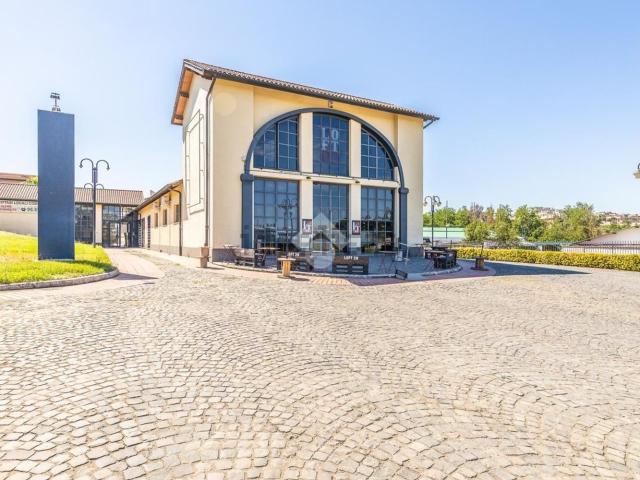Locale Commerciale in affitto a Castelverde, Roma Capitale