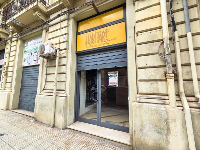 Locale Commerciale in affitto a IV Circoscrizione, Messina