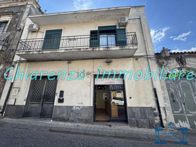 Locale Commerciale in affitto a Trecastagni, Catania