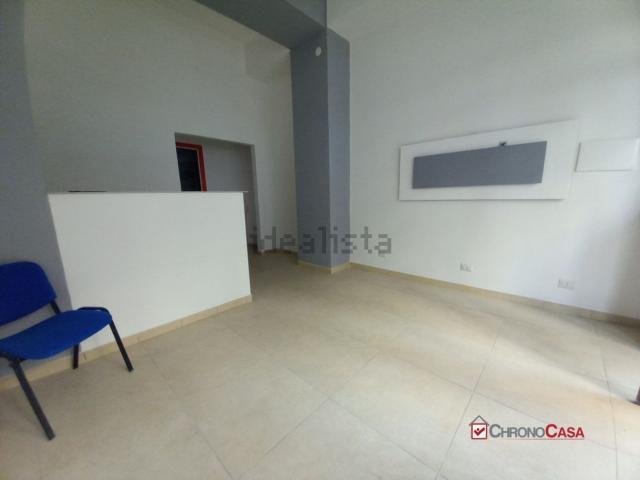 Locale Commerciale in affitto a IV Circoscrizione, Messina