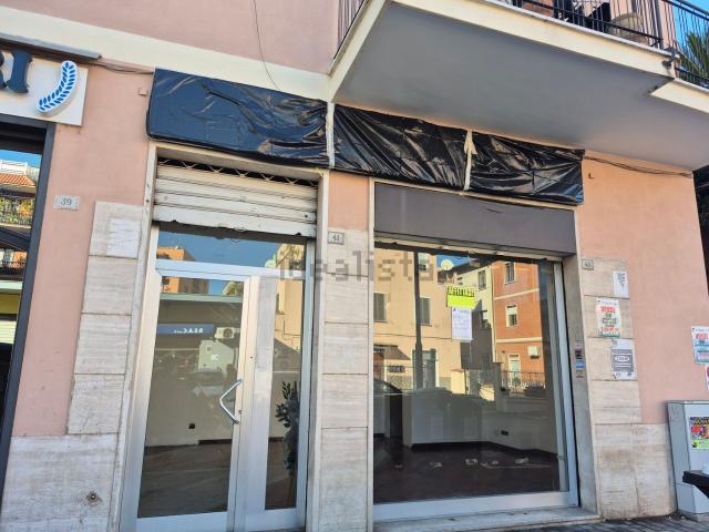 Locale Commerciale in affitto a Roma Capitale, Lazio