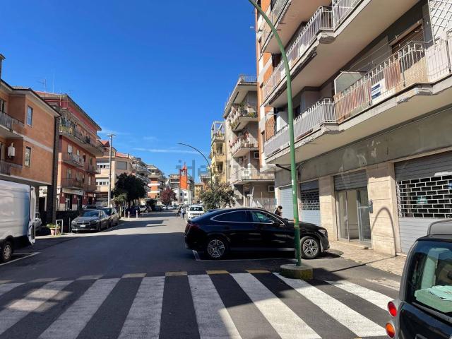 Locale Commerciale in affitto a Roma Capitale, Lazio