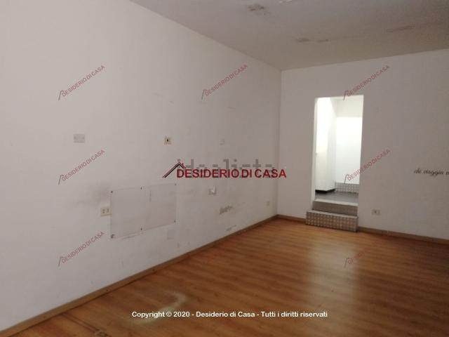 Locale Commerciale in affitto a Termini Imerese, Sicilia