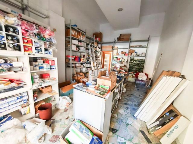 Locale Commerciale in affitto a Acradina, Siracusa