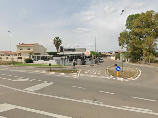 Locale Commerciale in affitto a Sant'Andrea, Quartu Sant'elena