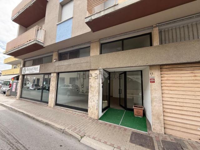 Locale Commerciale in affitto a Montesilvano, Abruzzo