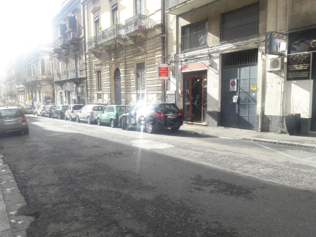 Locale Commerciale in affitto a Borgo-Sanzio, Catania
