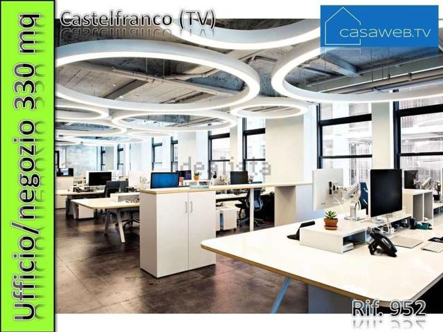 Locale Commerciale in affitto a Castelfranco Veneto, Veneto