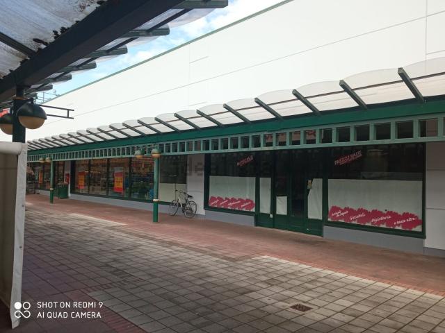 Locale Commerciale in affitto a Viadana, Lombardia