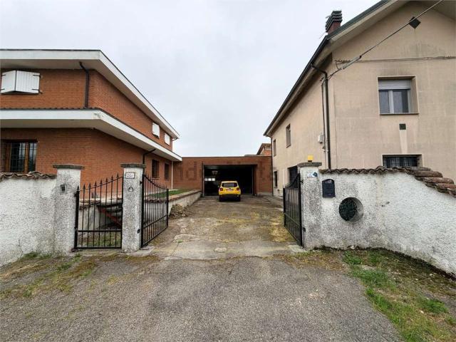 Locale Commerciale in affitto a Unione dei comuni del Distretto Ceramico, Formigine