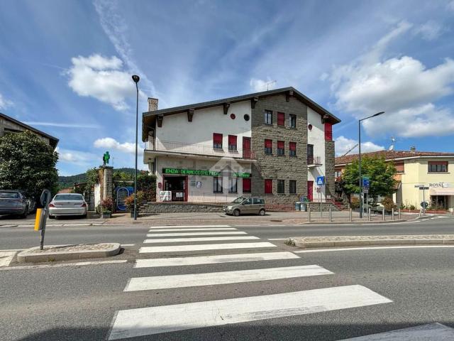 Locale Commerciale in affitto a Erbusco, Lombardia