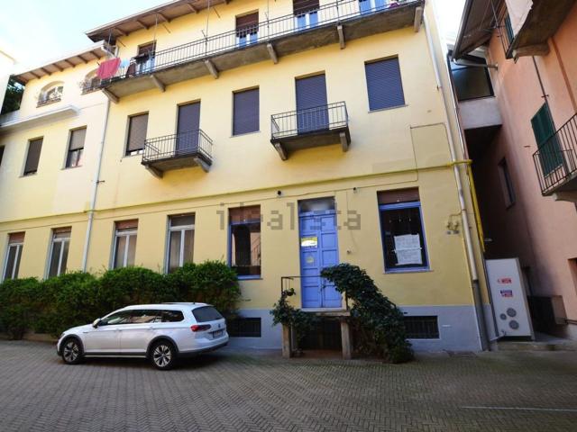 Locale Commerciale in affitto a Piazzo, Piemonte