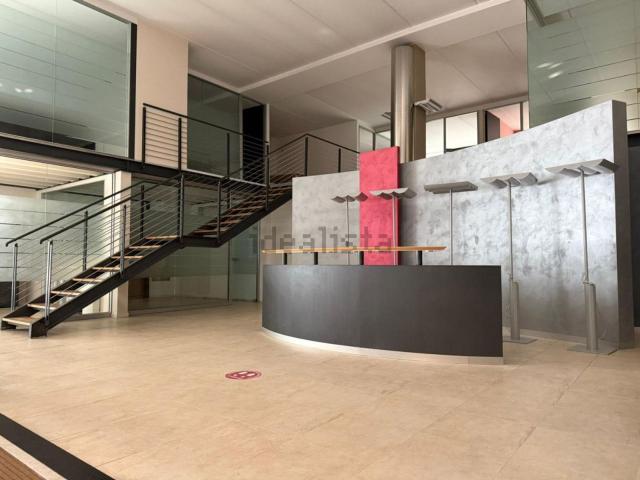 Locale Commerciale in affitto a Italia, Vicenza