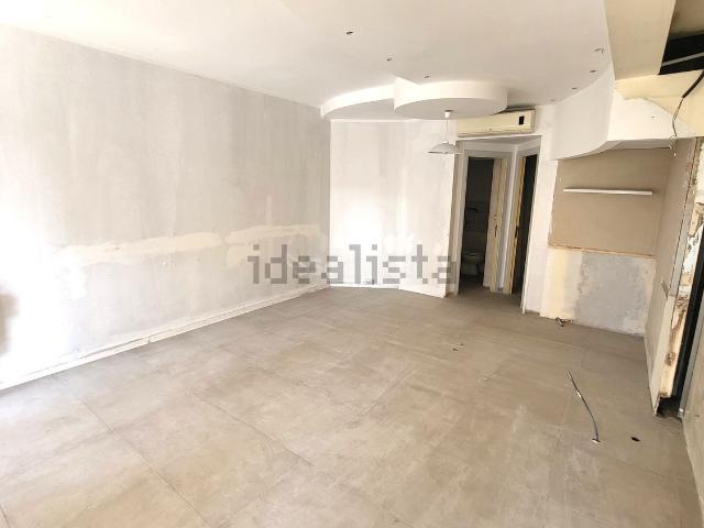 Locale Commerciale in affitto a Rione Porto, Marche