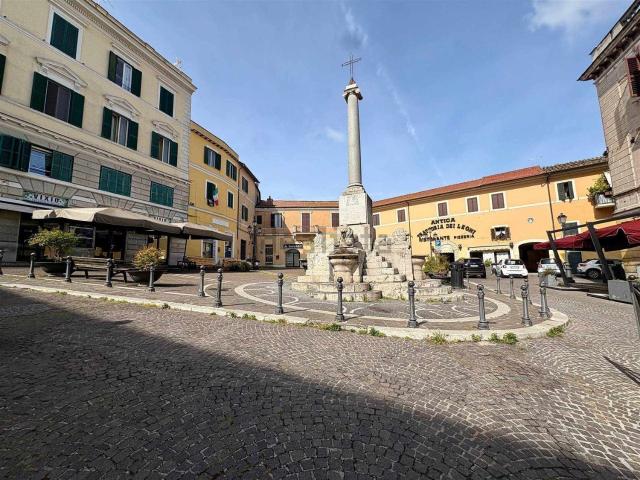 Locale Commerciale in affitto a Roma Capitale, Lazio