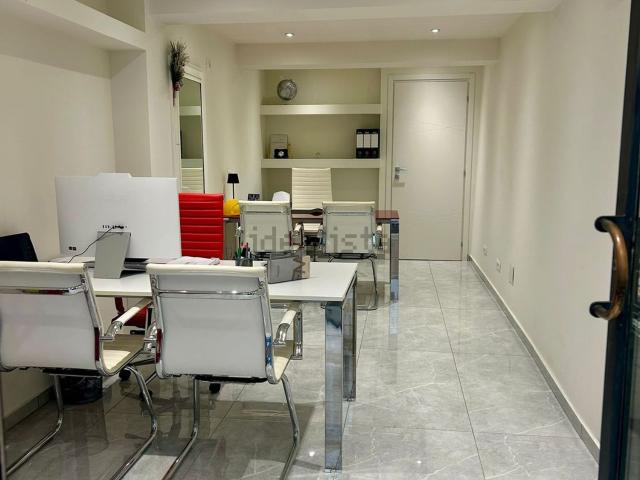Locale Commerciale in affitto a Sorbolo, Reggio Emilia