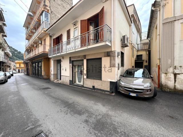 Locale Commerciale in affitto a Borgo San Matteo, Sarno