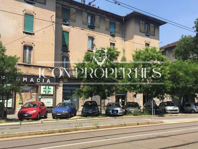 Locale Commerciale in affitto a Municipio 6, Milano