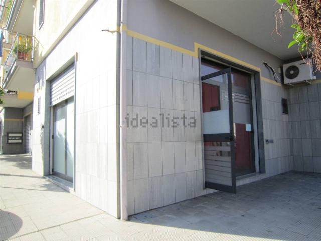 Locale Commerciale in affitto a Corigliano-Rossano, Calabria